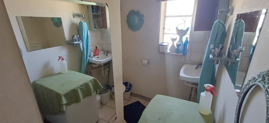 6 Bedroom Property for Sale in Freemanville North West